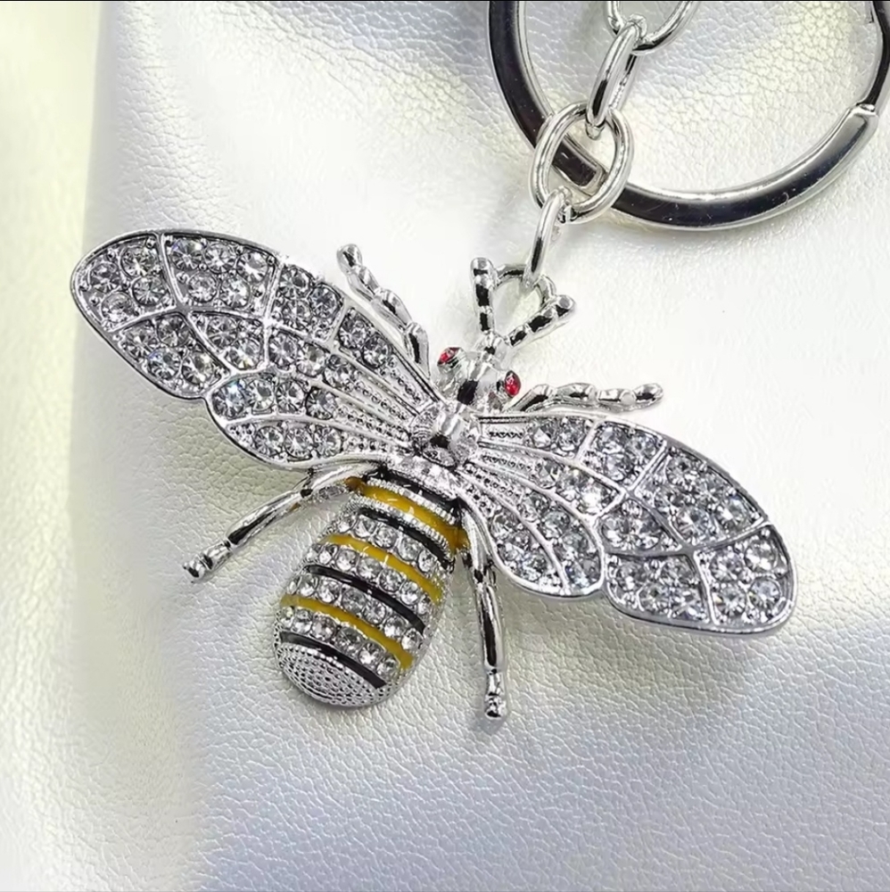 🐝CRYSTAL SILVER BUMBLE BEE KEY CHAIN/ PURSE CHARM - Picture 3 of 3